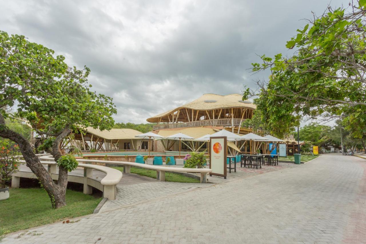 Pearl Sunset Resort Gili Trawangan Exterior photo