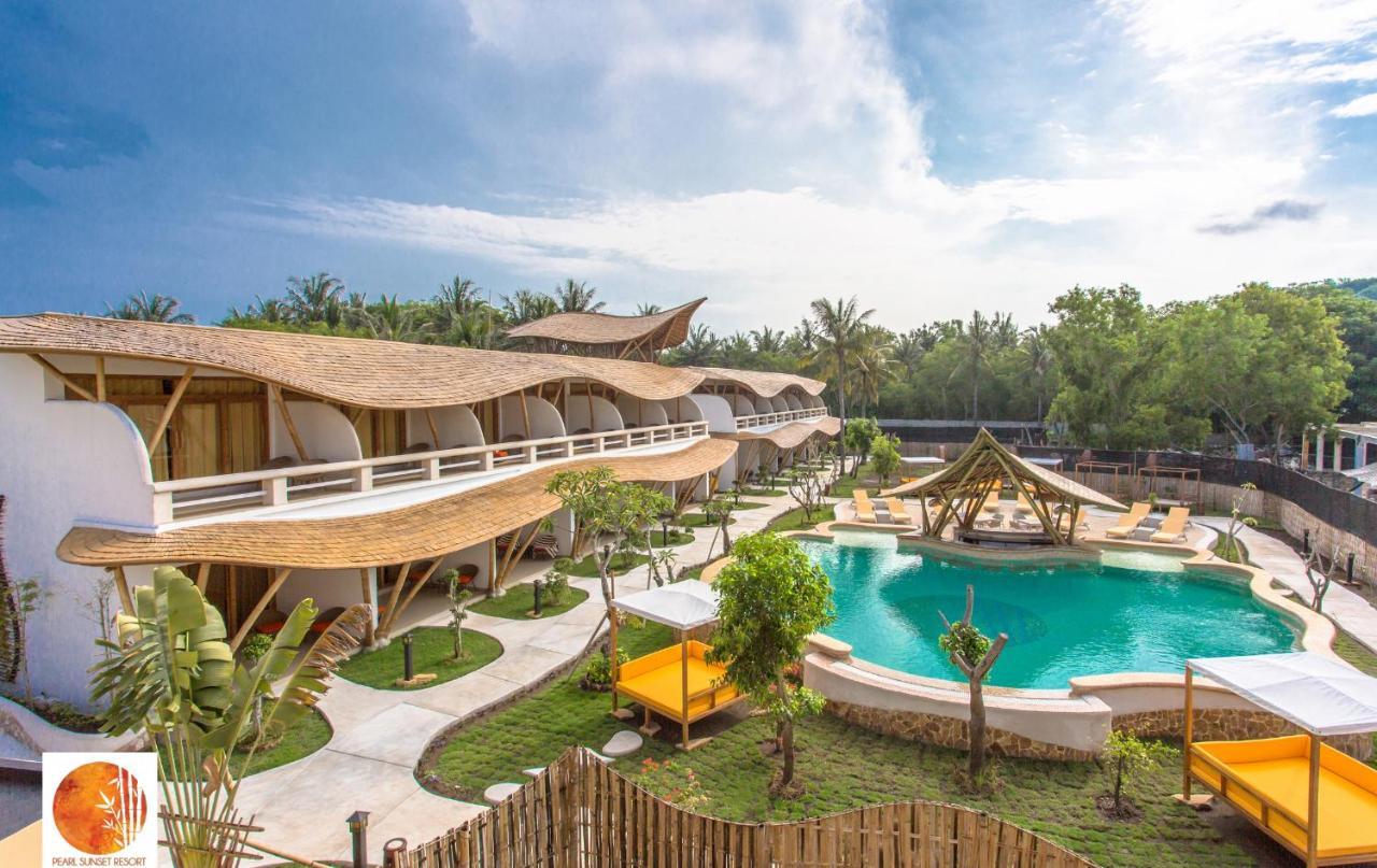 Pearl Sunset Resort Gili Trawangan Exterior photo