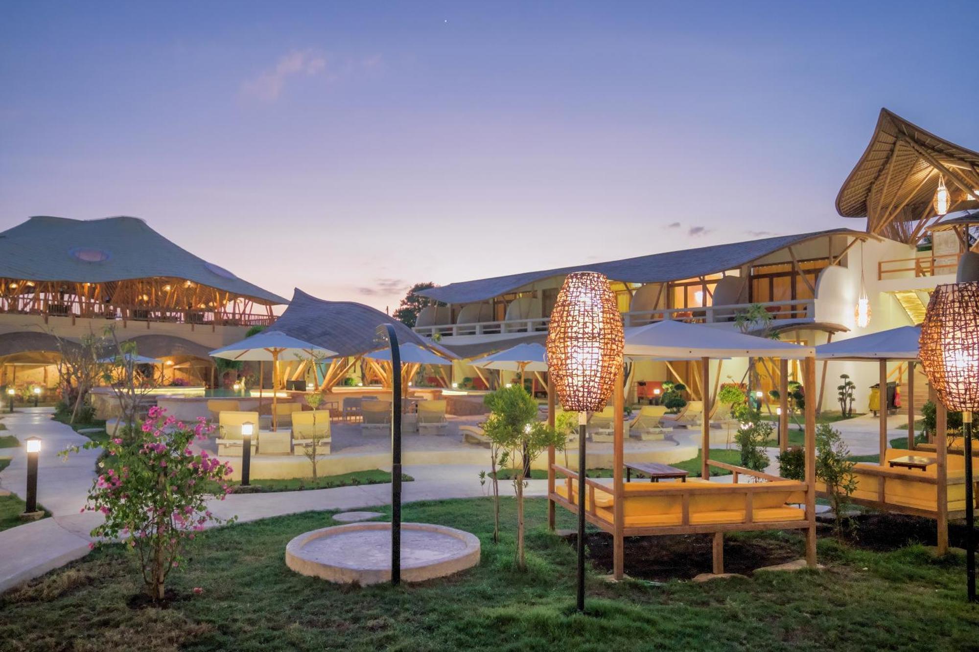 Pearl Sunset Resort Gili Trawangan Exterior photo