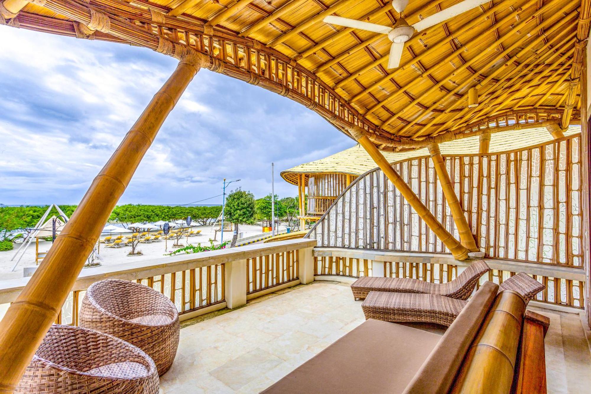 Pearl Sunset Resort Gili Trawangan Exterior photo