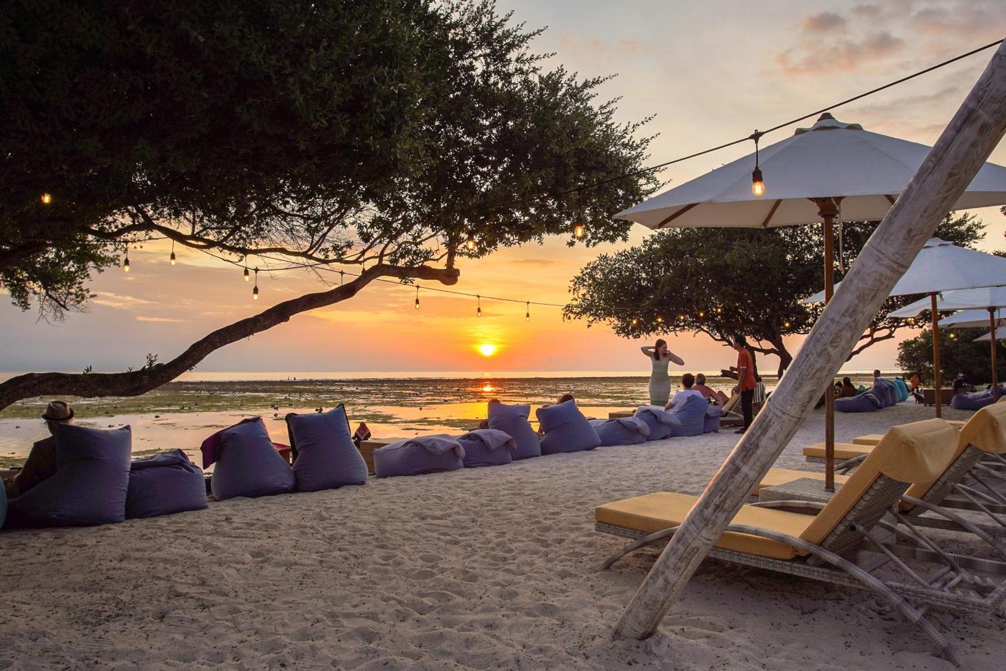 Pearl Sunset Resort Gili Trawangan Exterior photo